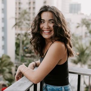 Meet your Posher, Isabella